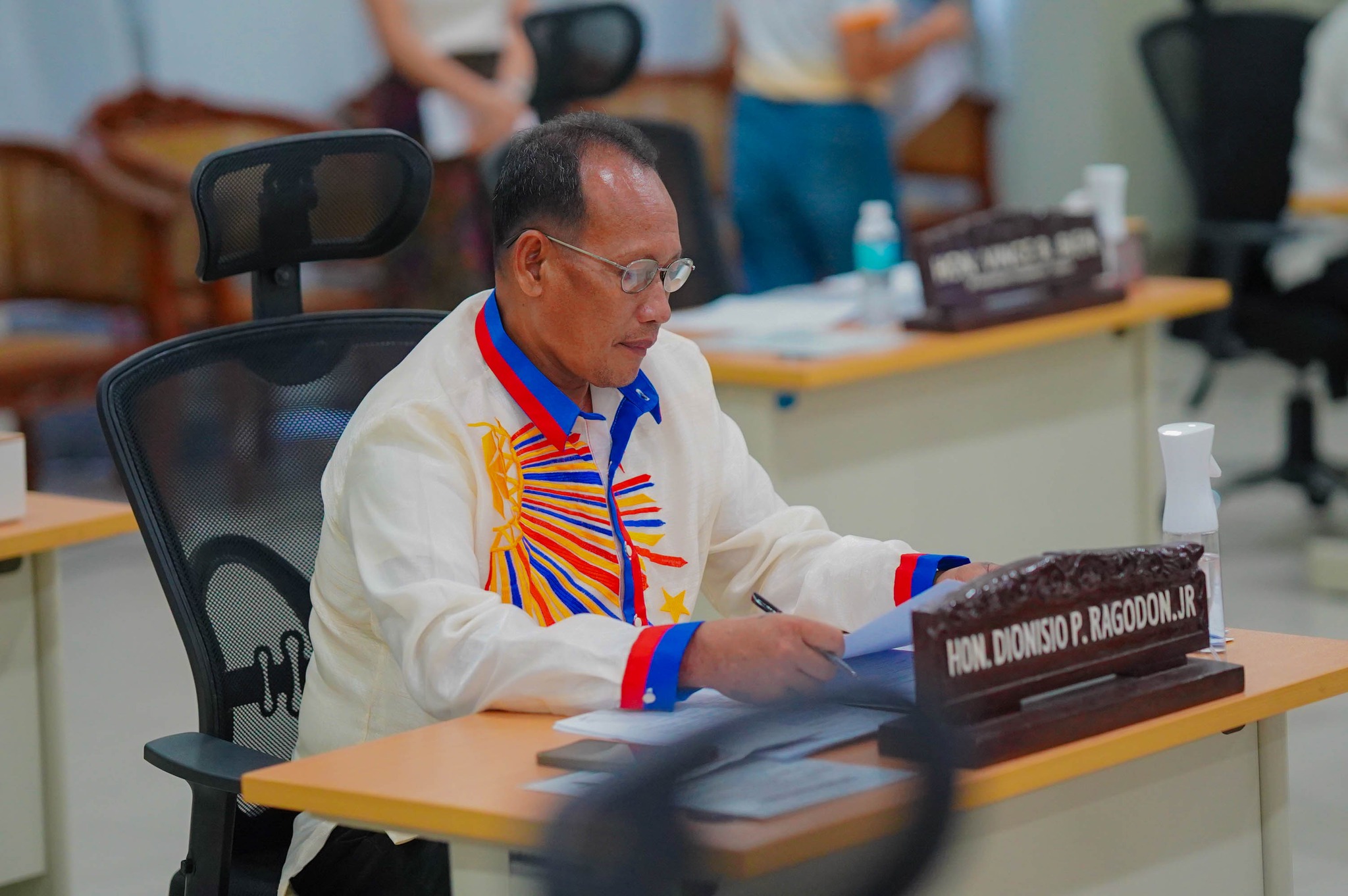 Hon. Dionisio Jr. Ragodon